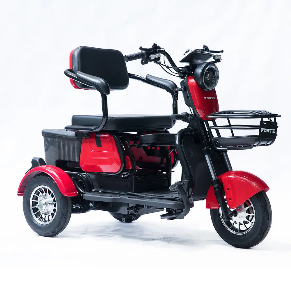 Трицикл акумуляторний Forte Family-P600 червоний