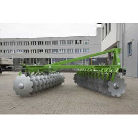 Борона дискова Bomet БДН 2,4м (2*11 на 3 стійки) на пальцях