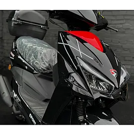 Моторолер Spark SP125S-15N (червоно-білий, червоний з чорним)