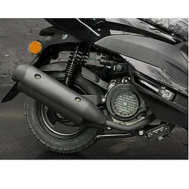 Моторолер Spark SP125S-15N (червоно-білий, червоний з чорним)